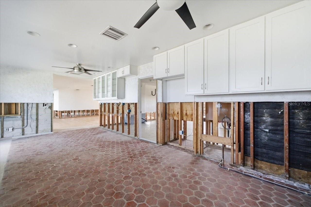 BRIGHTWATER BEACH ESTATES 1ST ADD - Residential