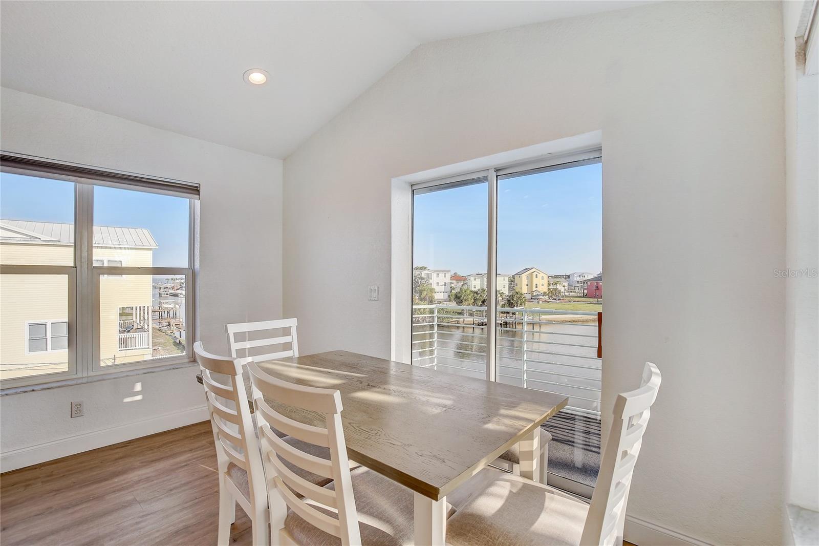 HUDSON BEACH ESTATES - Residential
