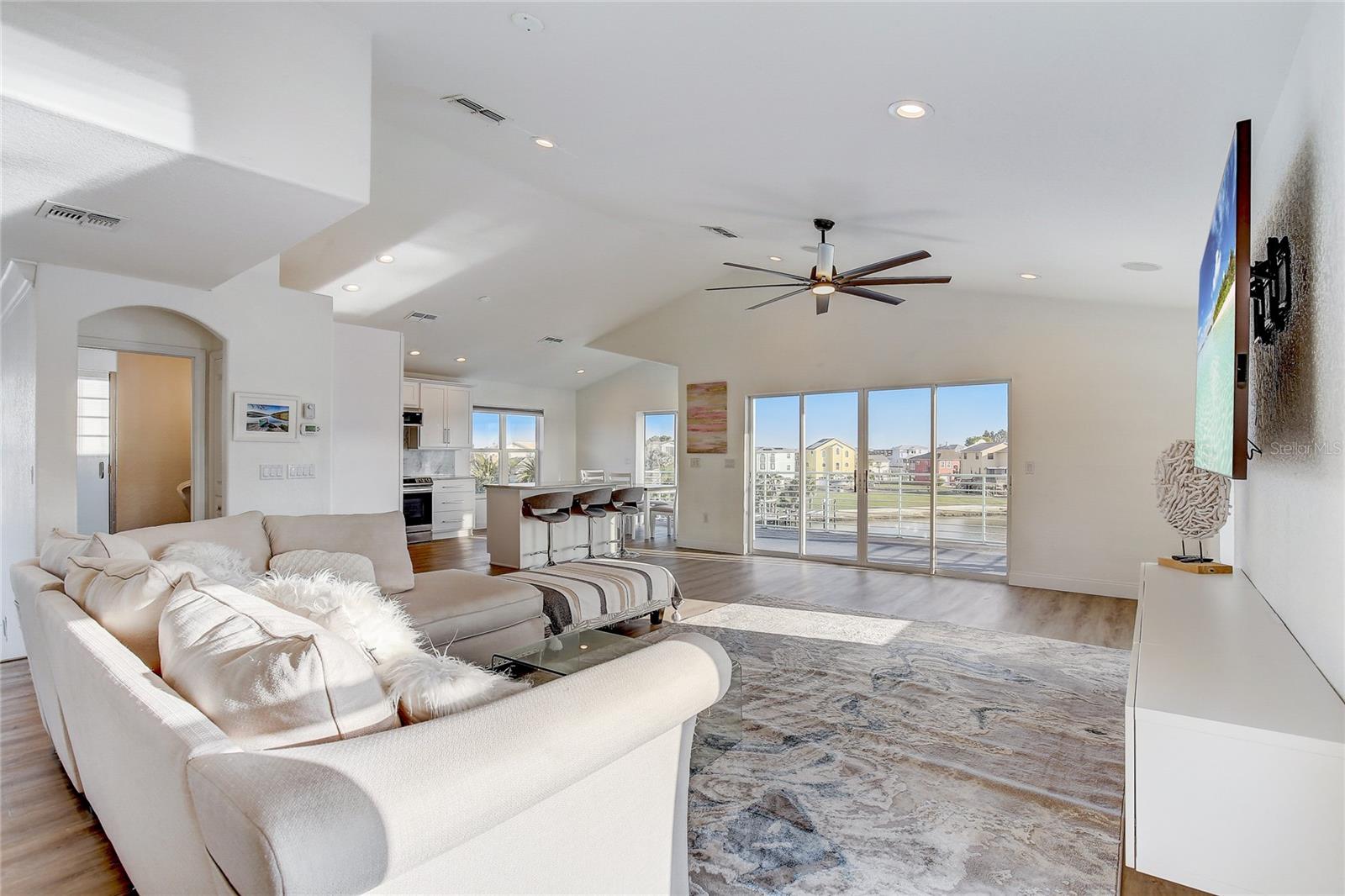 HUDSON BEACH ESTATES - Residential