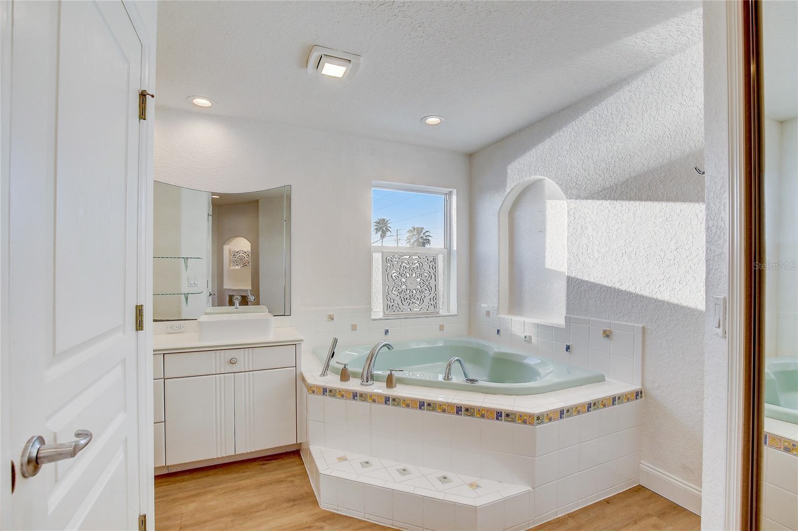 HUDSON BEACH ESTATES - Residential