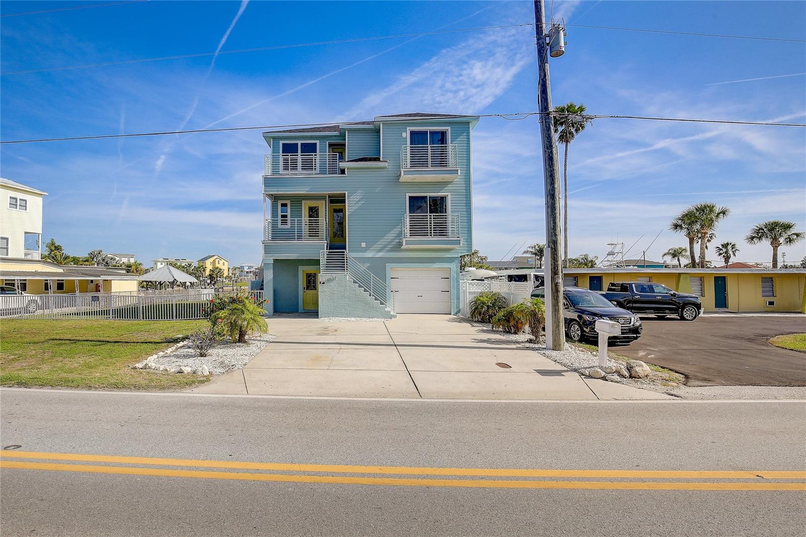HUDSON BEACH ESTATES - Residential