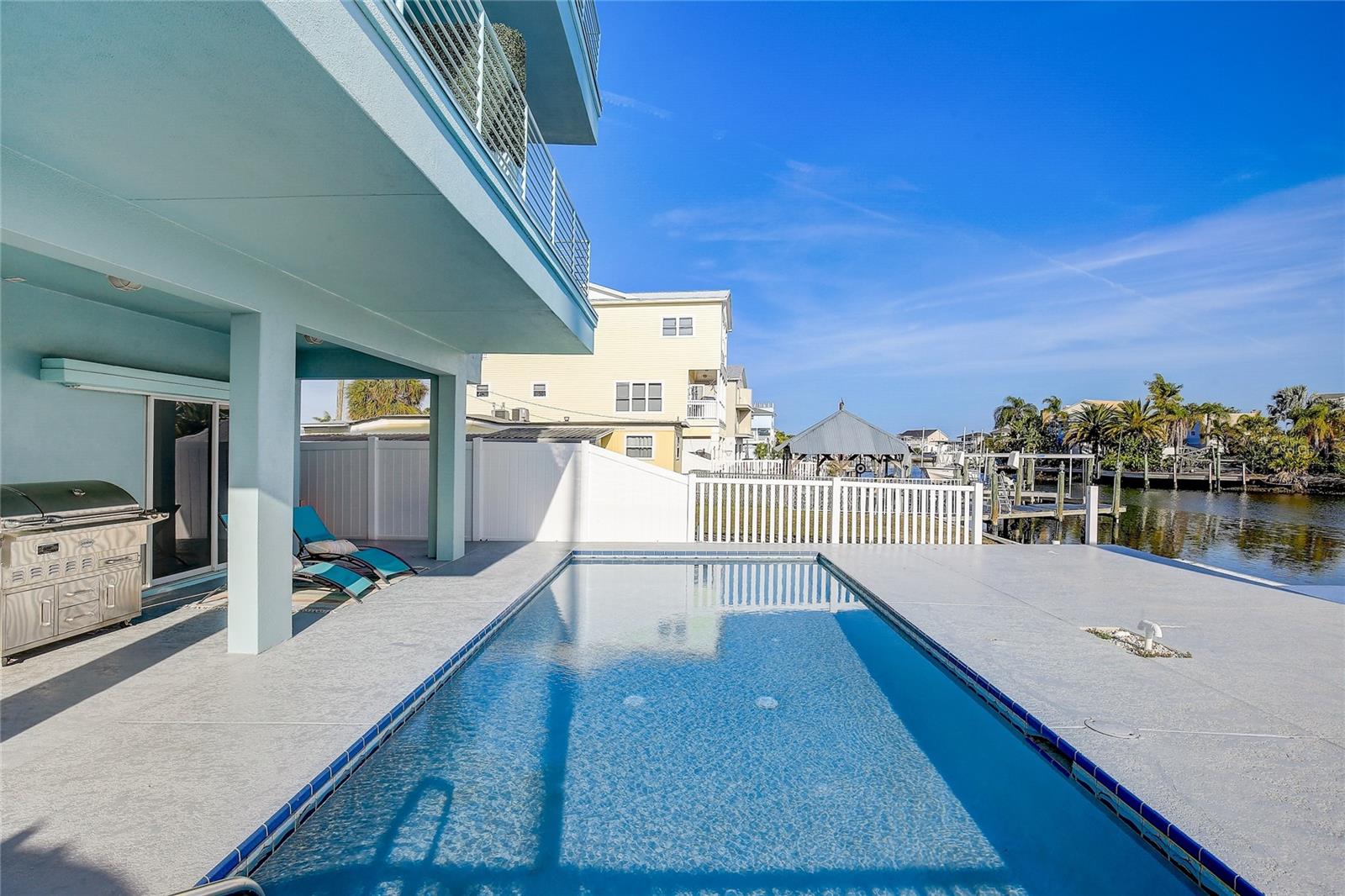 HUDSON BEACH ESTATES - Residential