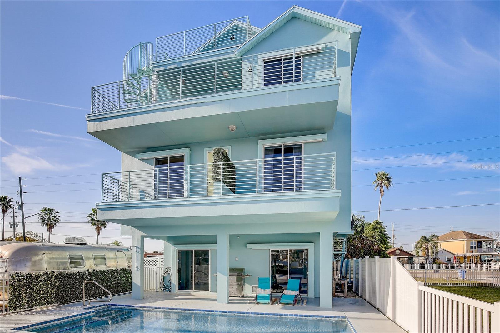 HUDSON BEACH ESTATES - Residential