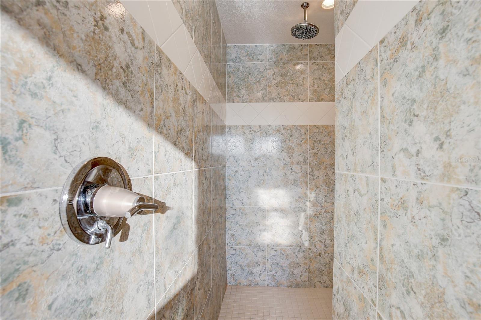 HUDSON BEACH ESTATES - Residential