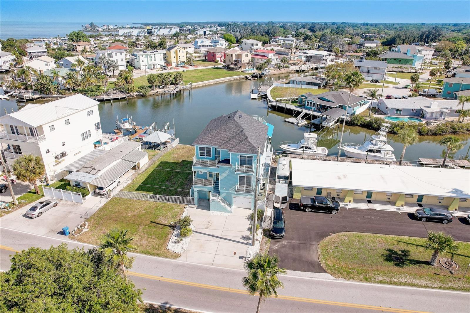 HUDSON BEACH ESTATES - Residential