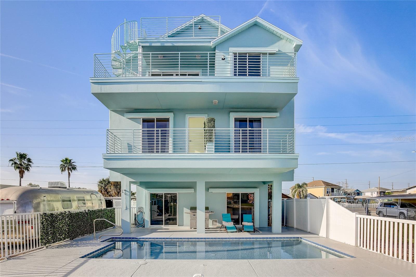 HUDSON BEACH ESTATES - Residential
