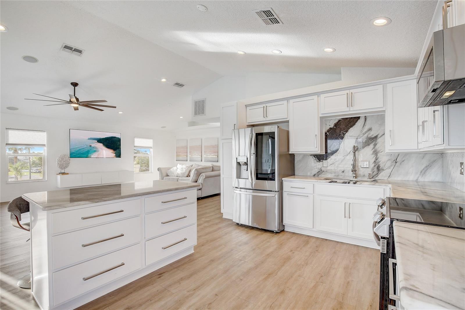 HUDSON BEACH ESTATES - Residential