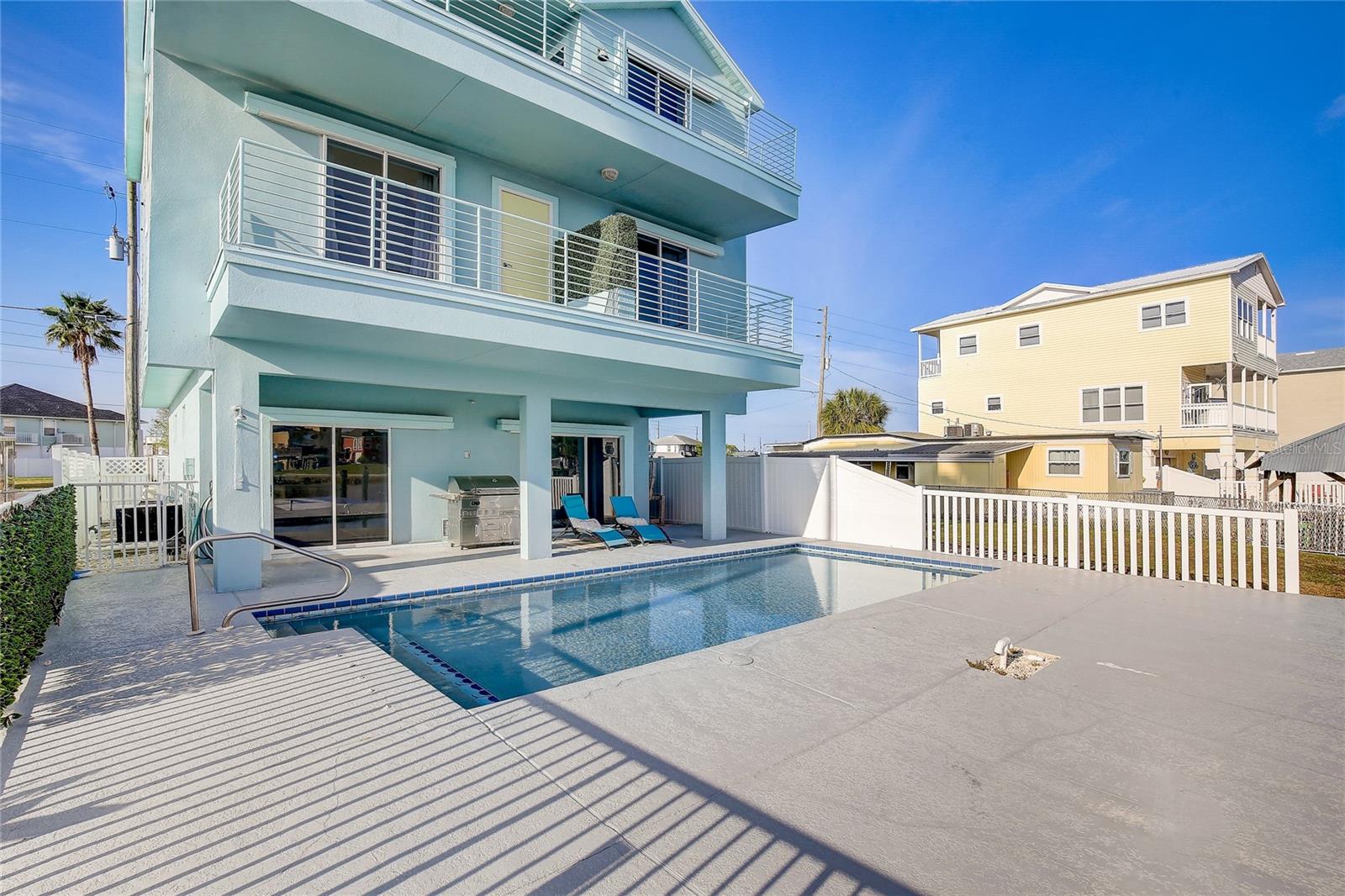 HUDSON BEACH ESTATES - Residential