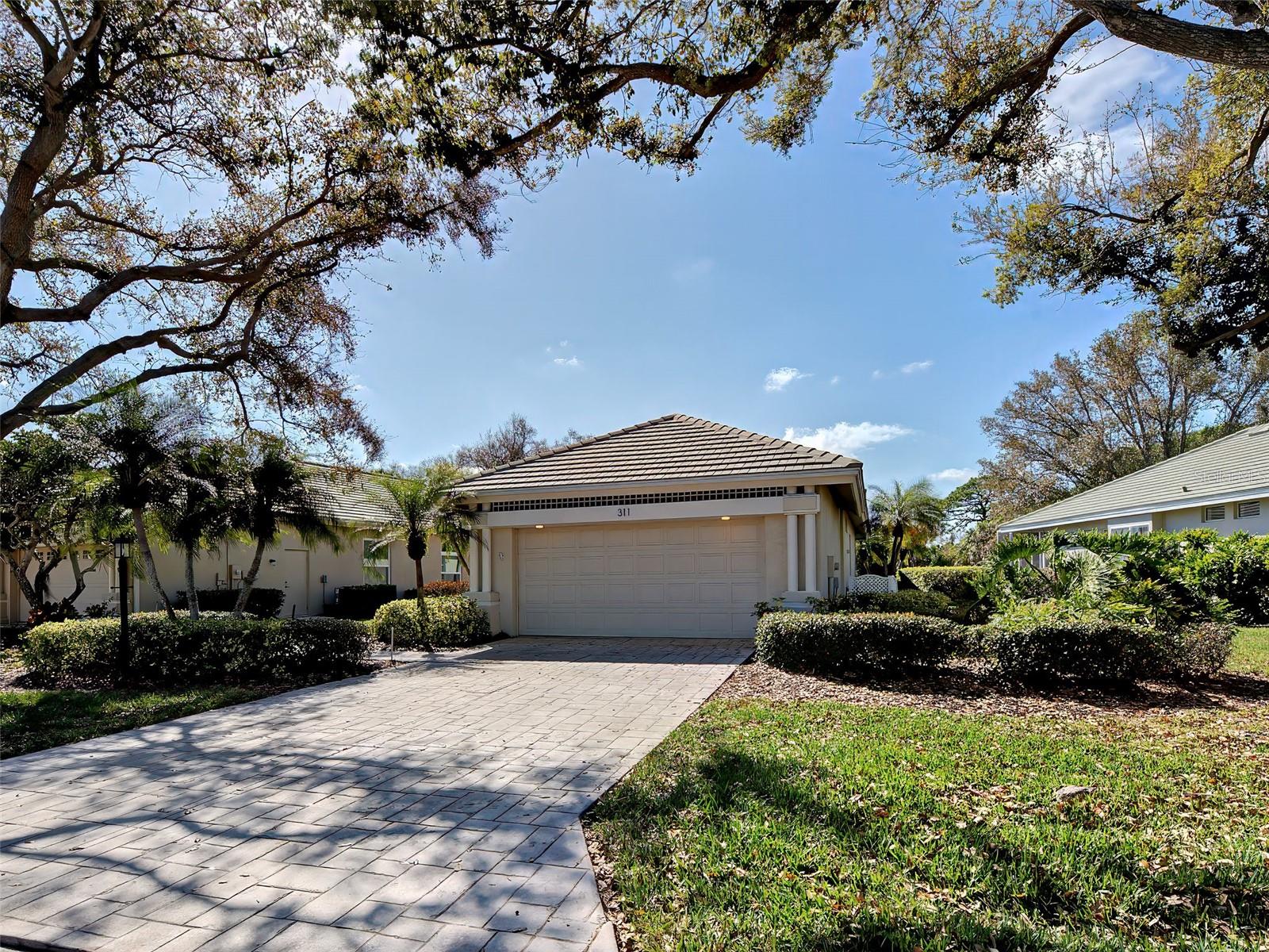 VENICE GOLF & COUNTRY CLUB - Residential