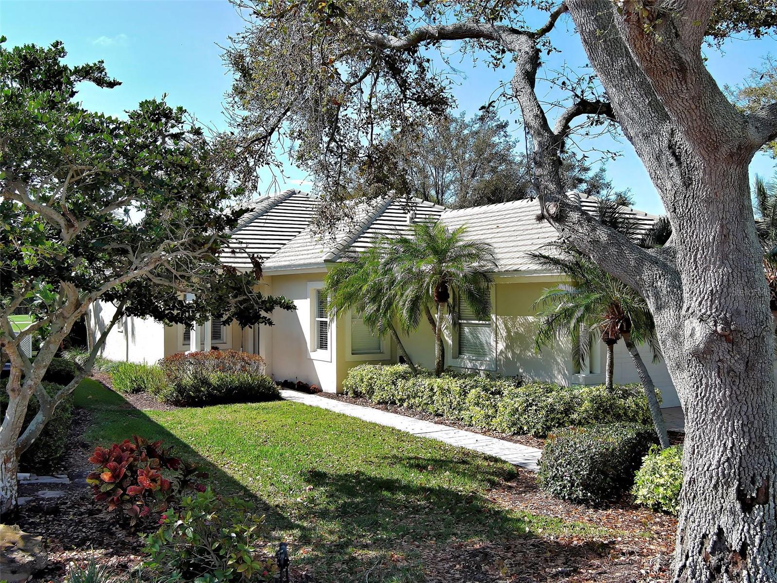 VENICE GOLF & COUNTRY CLUB - Residential