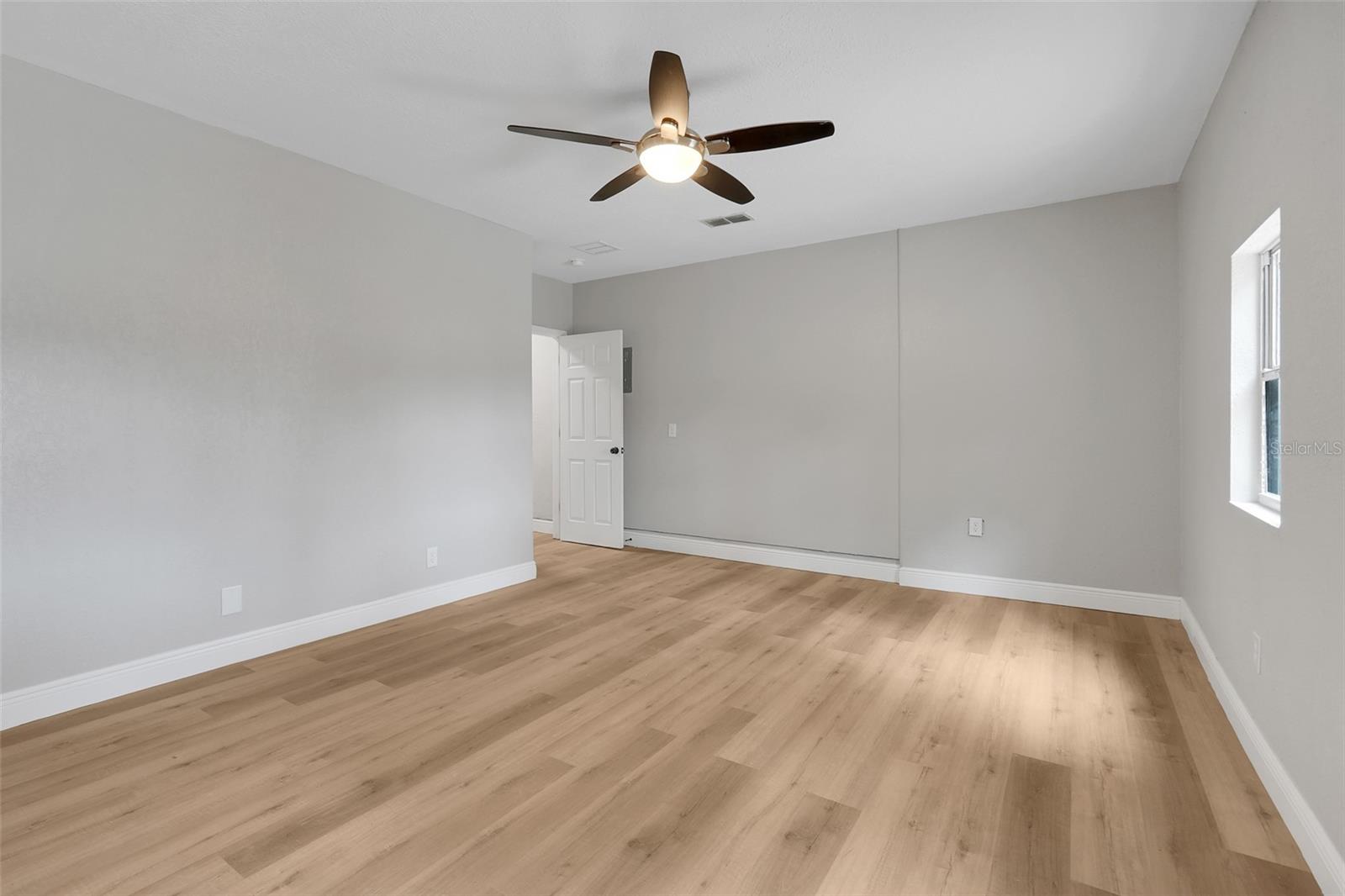 WHISPER WOODS - Residential