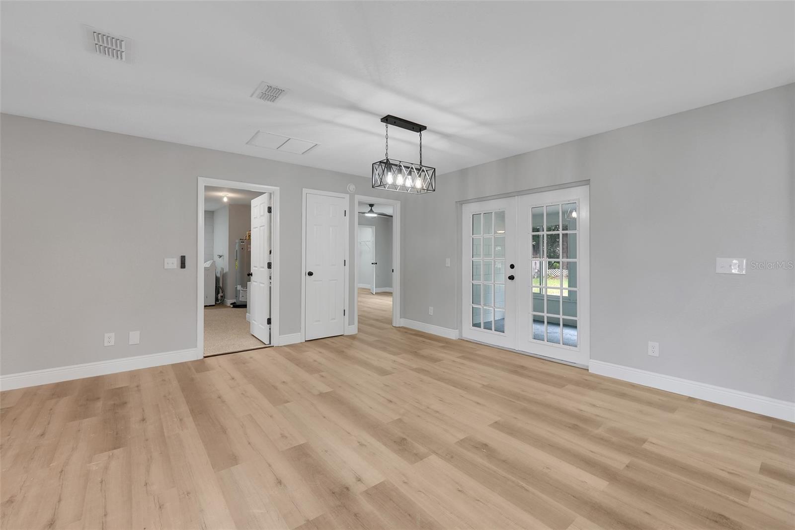 WHISPER WOODS - Residential