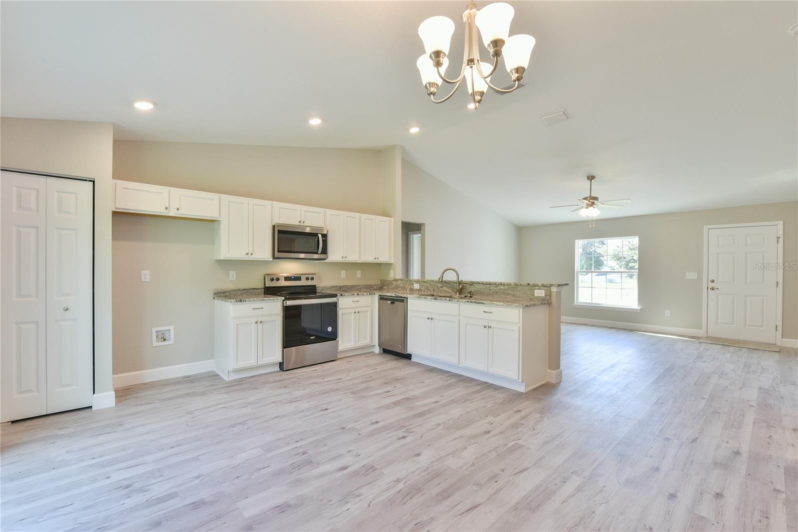 MARION OAKS 10 - Residential