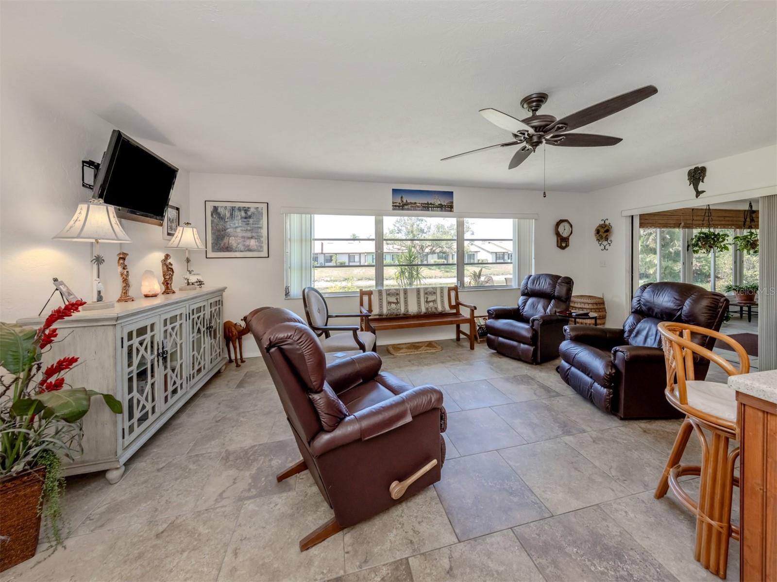 VENICE GARDENS UNIT 34 SEC 2 - Residential