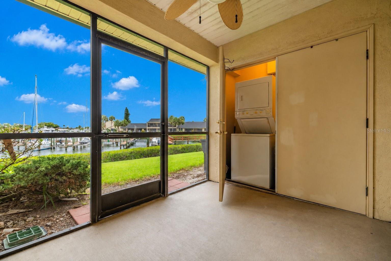 YARDARM CONDO PH 01 - Residential
