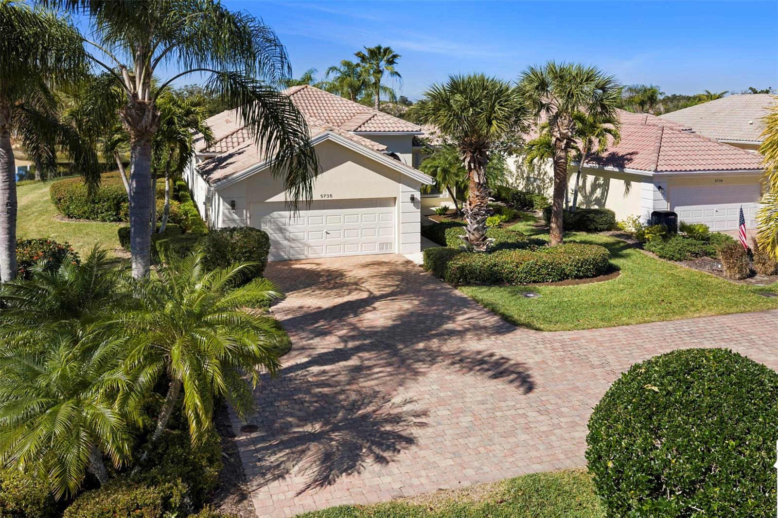 VILLAGEWALK - Residential