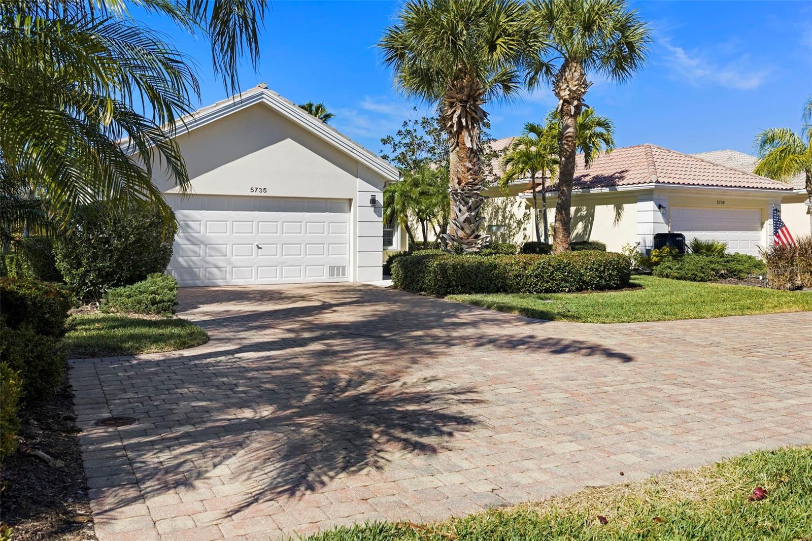 VILLAGEWALK - Residential