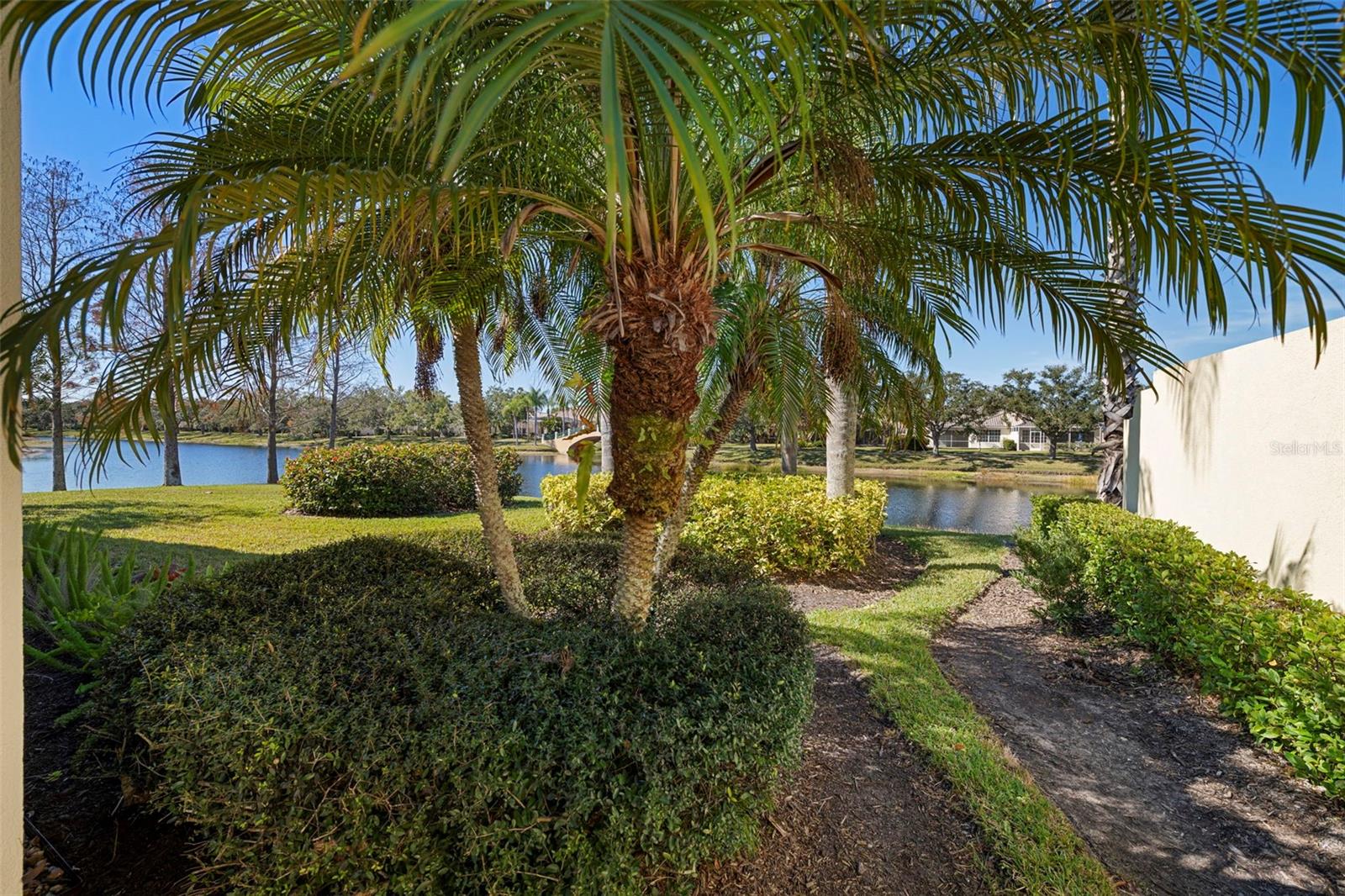 VILLAGEWALK - Residential
