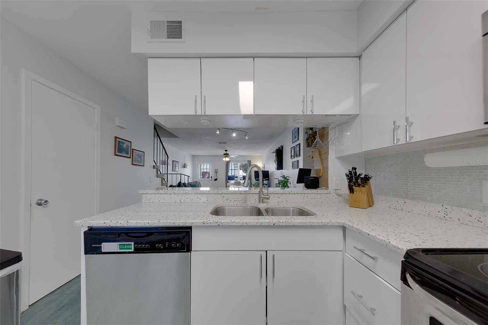 SHERIDAN WOODS A CONDO - Residential
