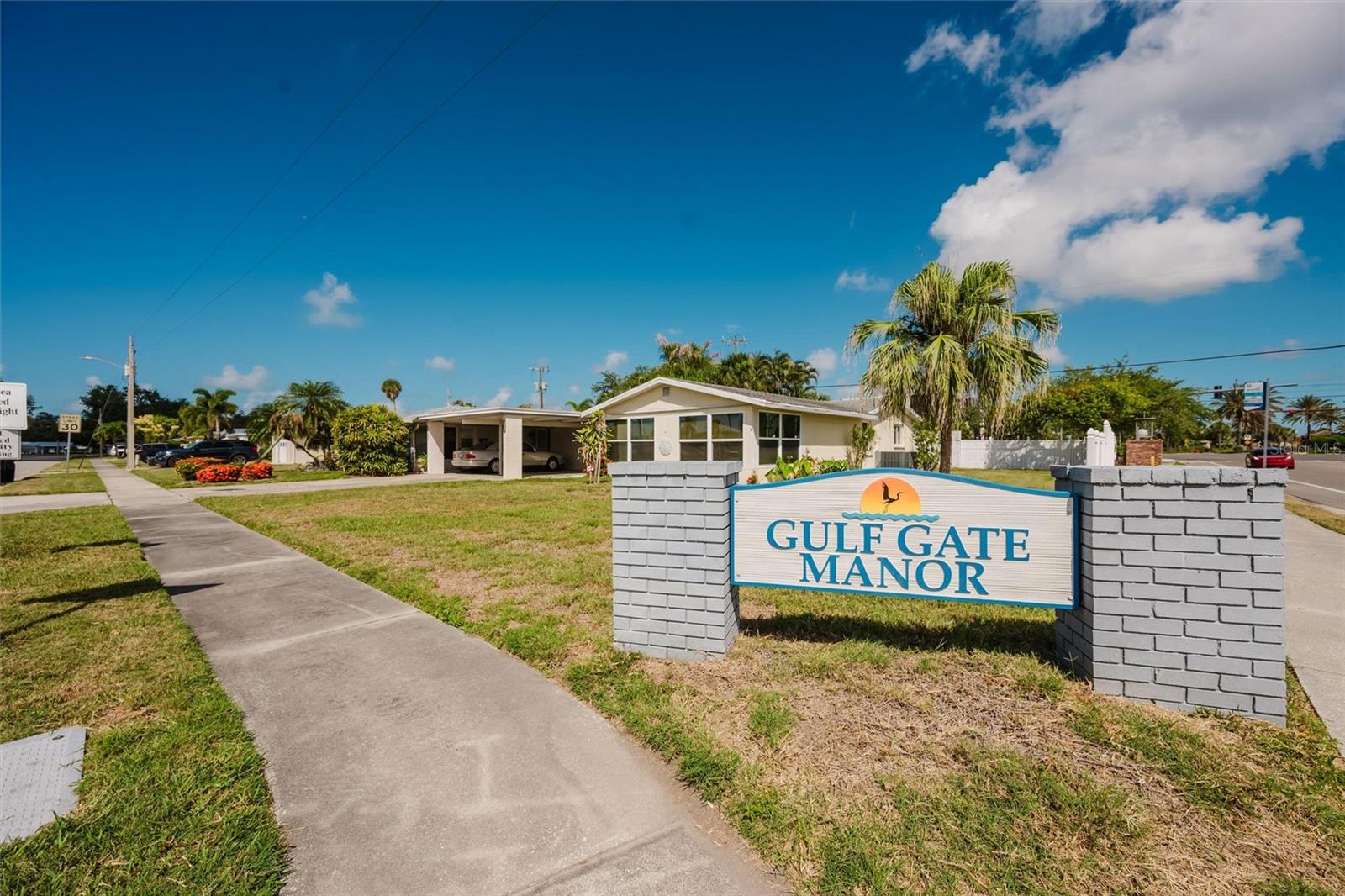 GULF GATE MANOR - Residential