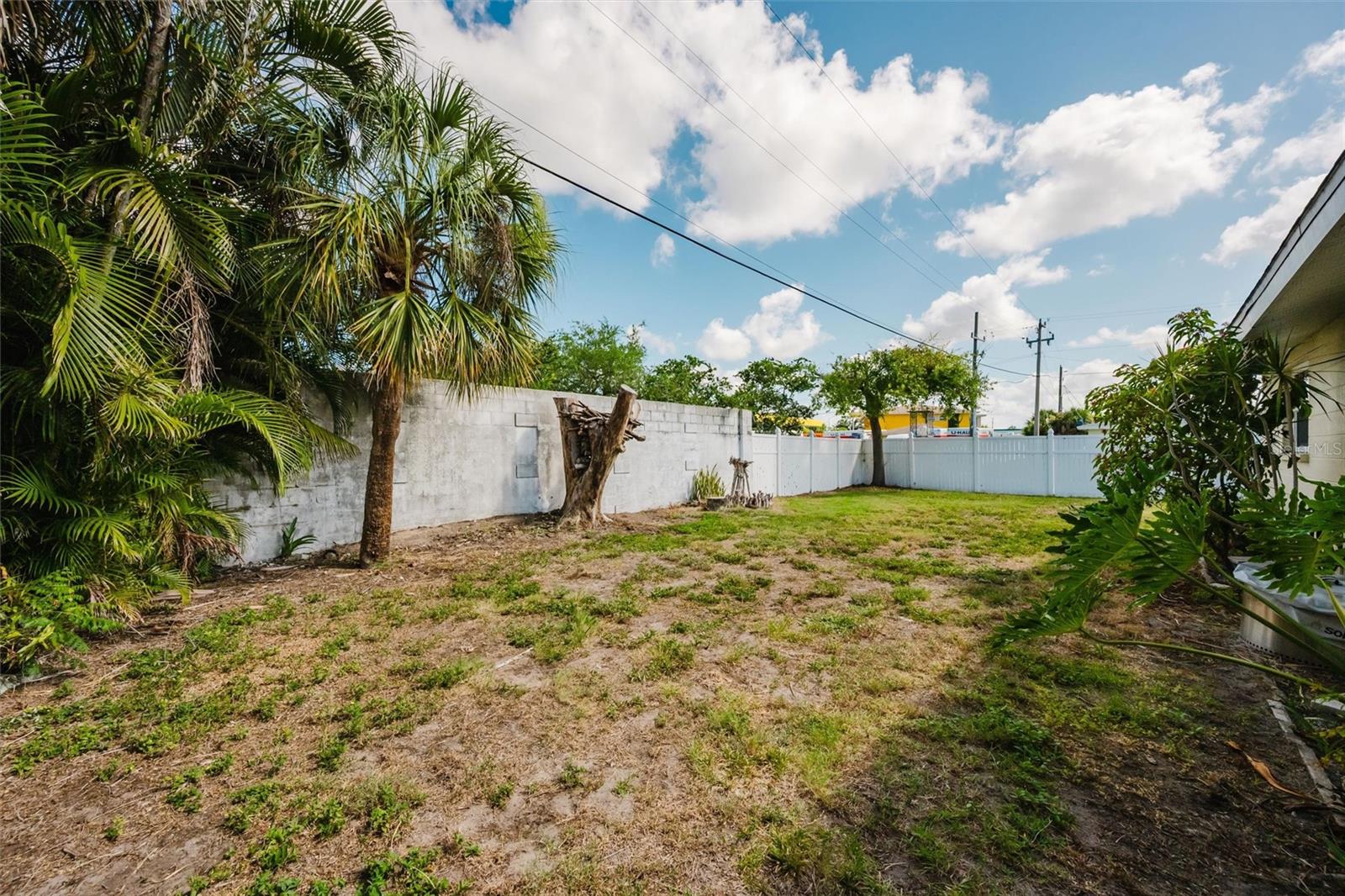 GULF GATE MANOR - Residential