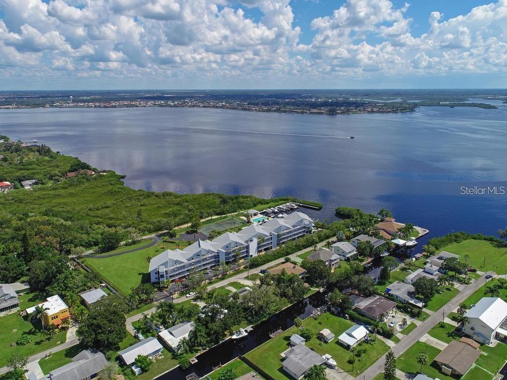 RIVER PLACE - Residential