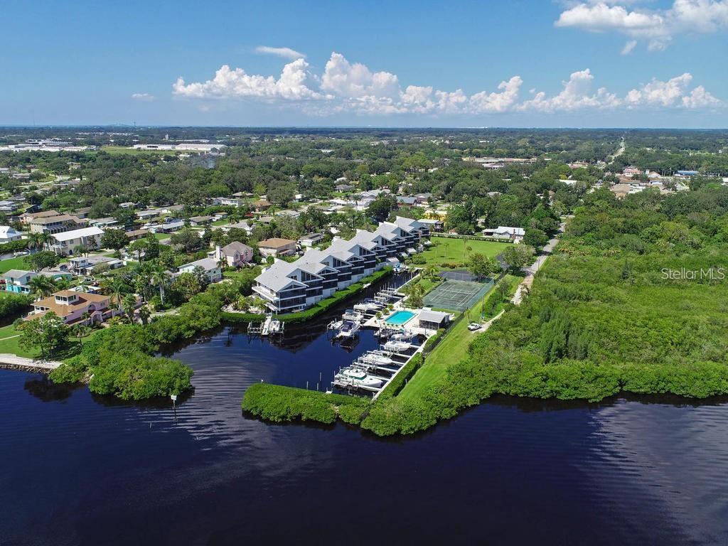 RIVER PLACE - Residential