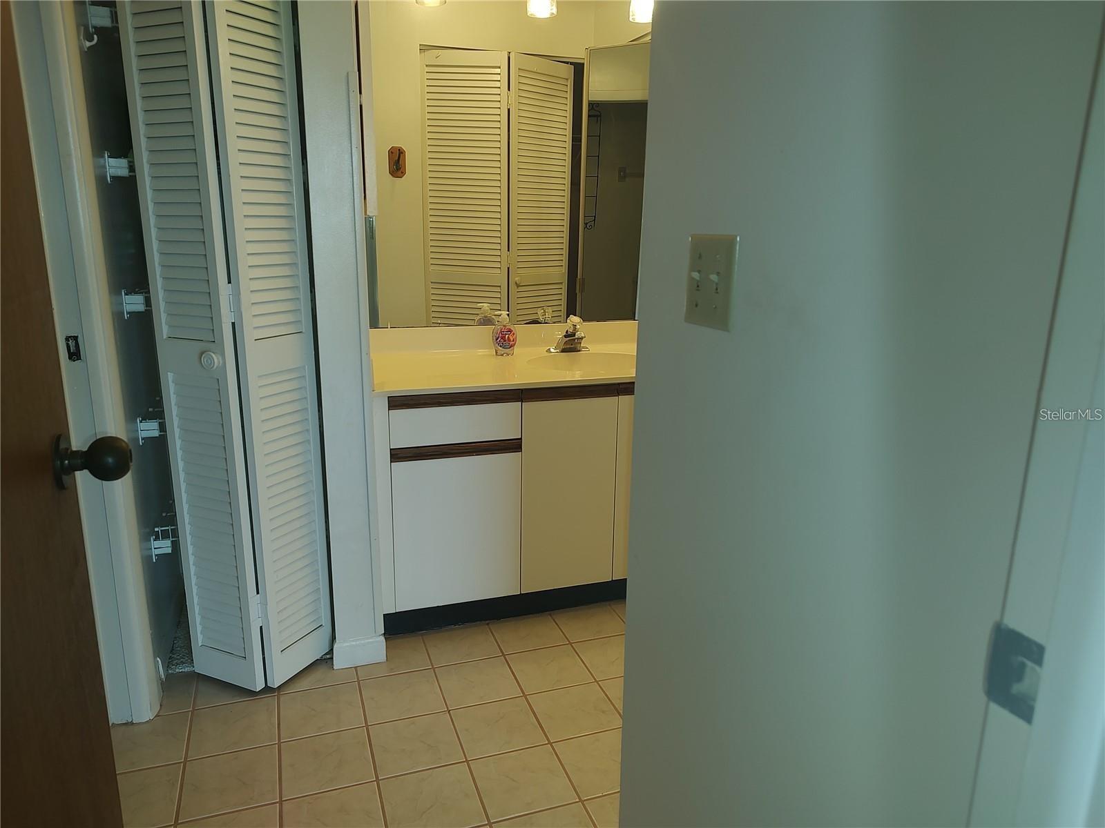 RIVER PLACE - Residential