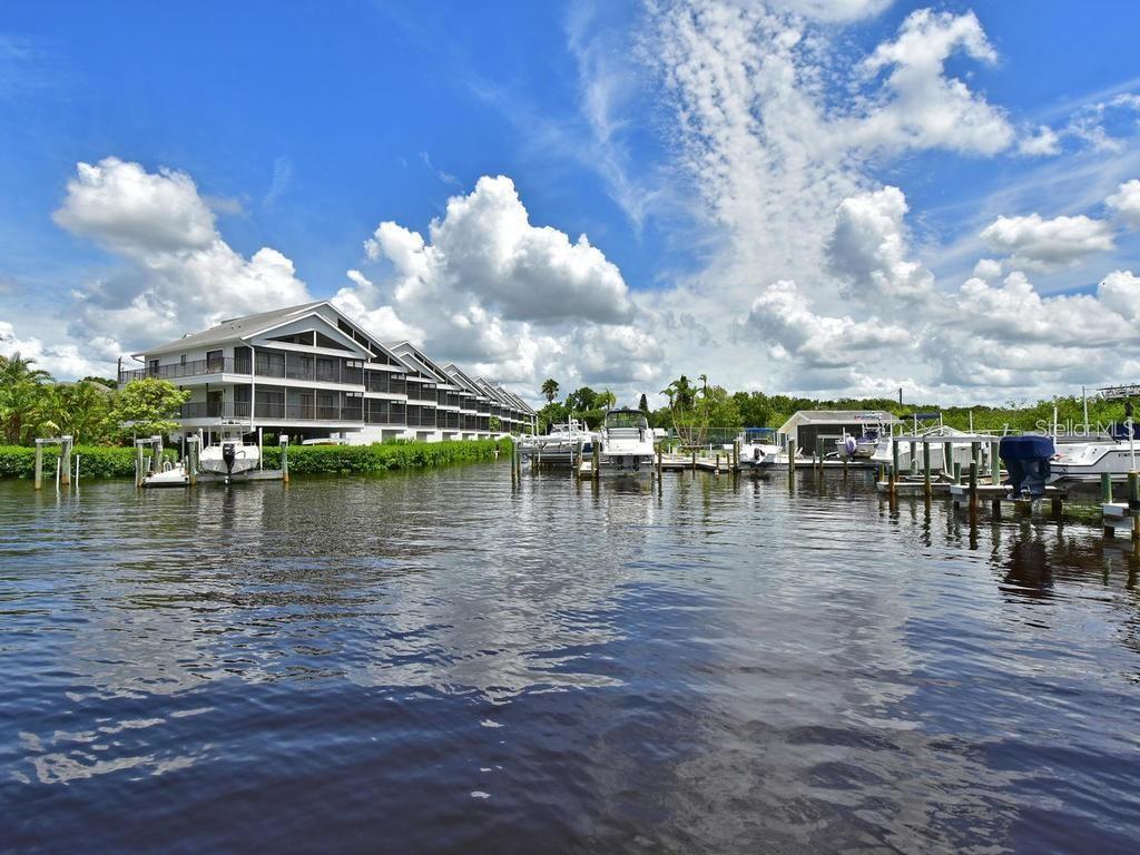 RIVER PLACE - Residential