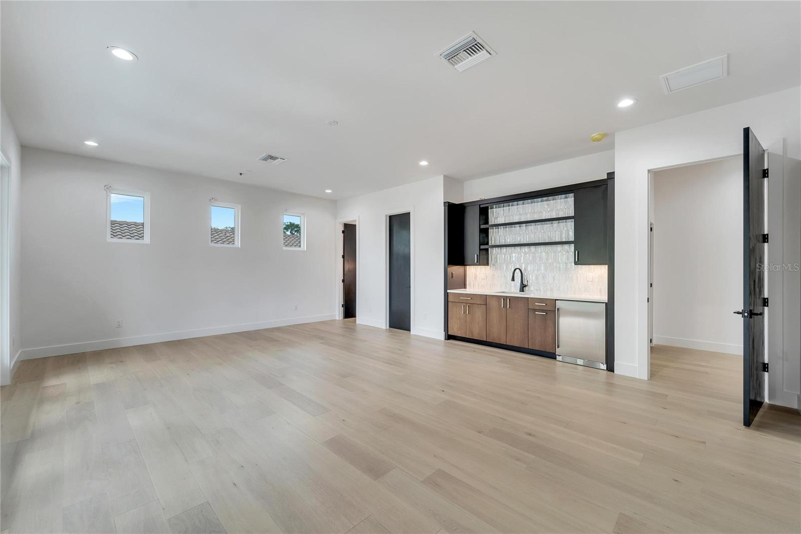 MORRISON COURT - Residential