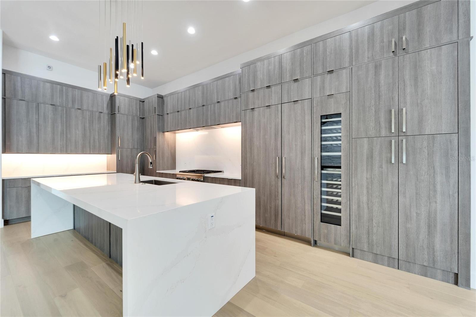 MORRISON COURT - Residential