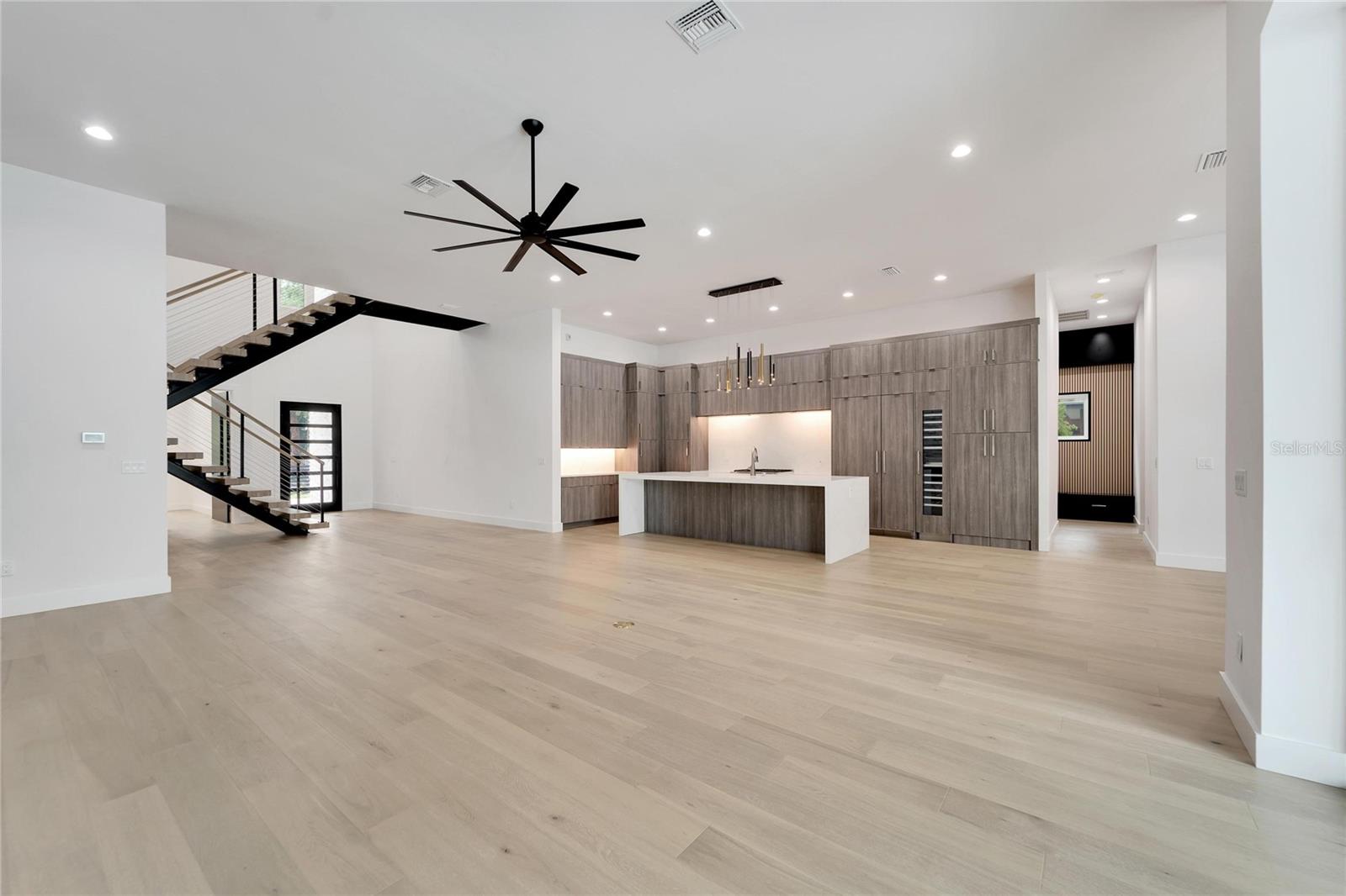 MORRISON COURT - Residential