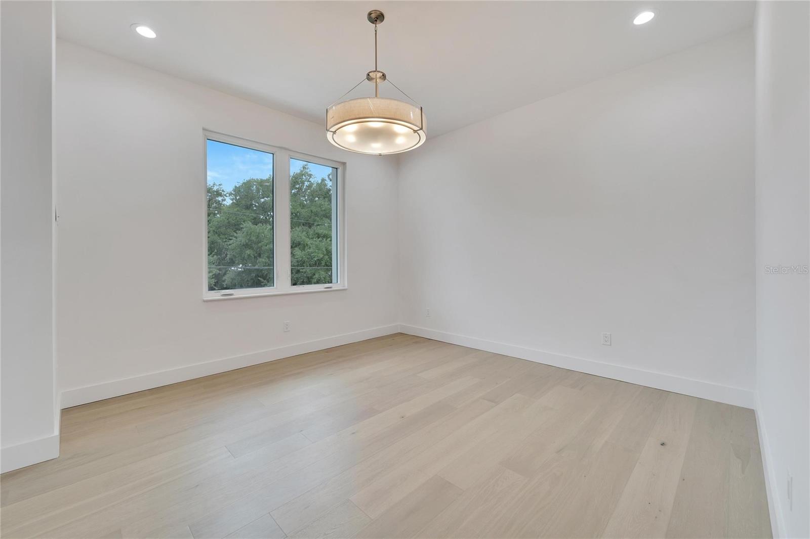 MORRISON COURT - Residential