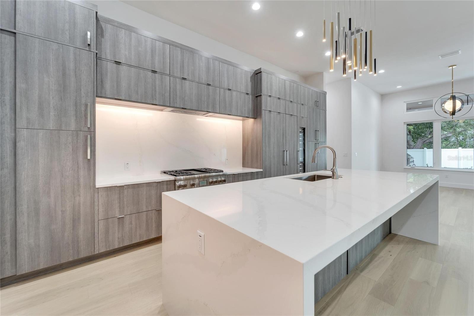MORRISON COURT - Residential
