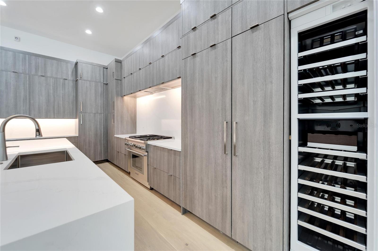 MORRISON COURT - Residential