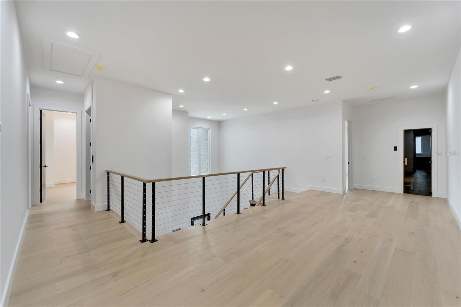 MORRISON COURT - Residential