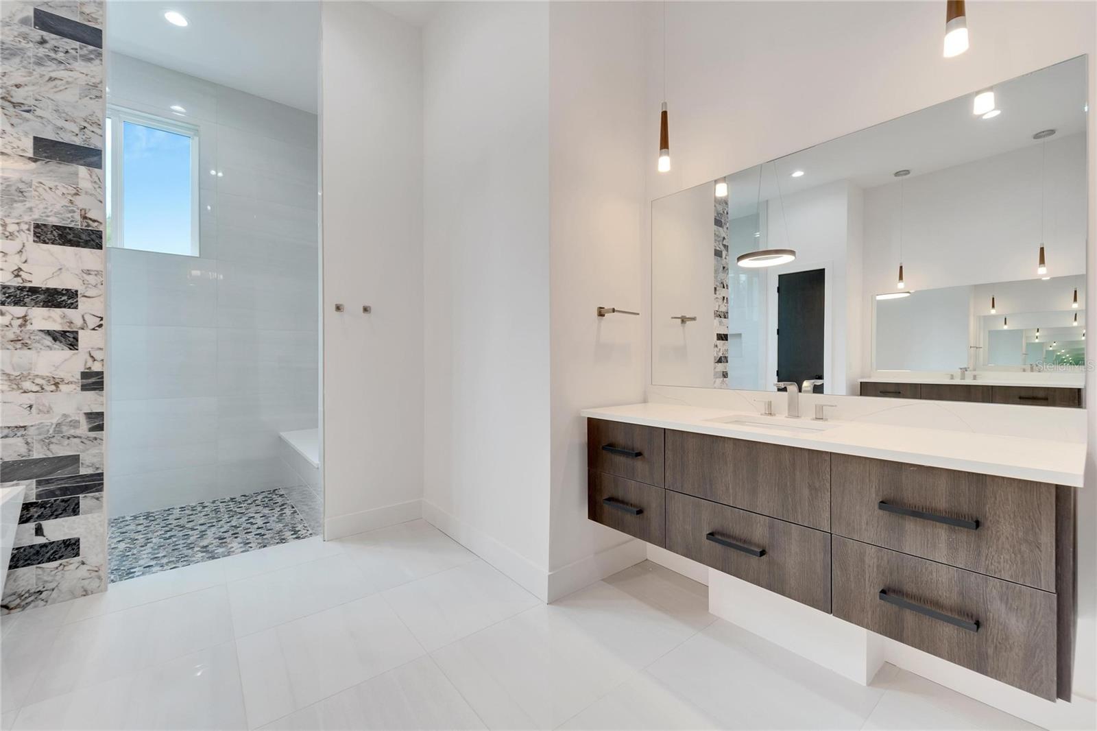 MORRISON COURT - Residential