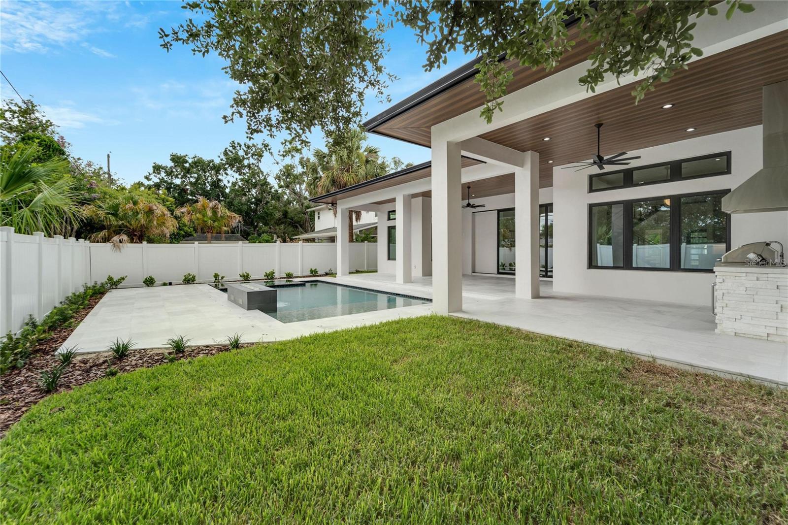 MORRISON COURT - Residential