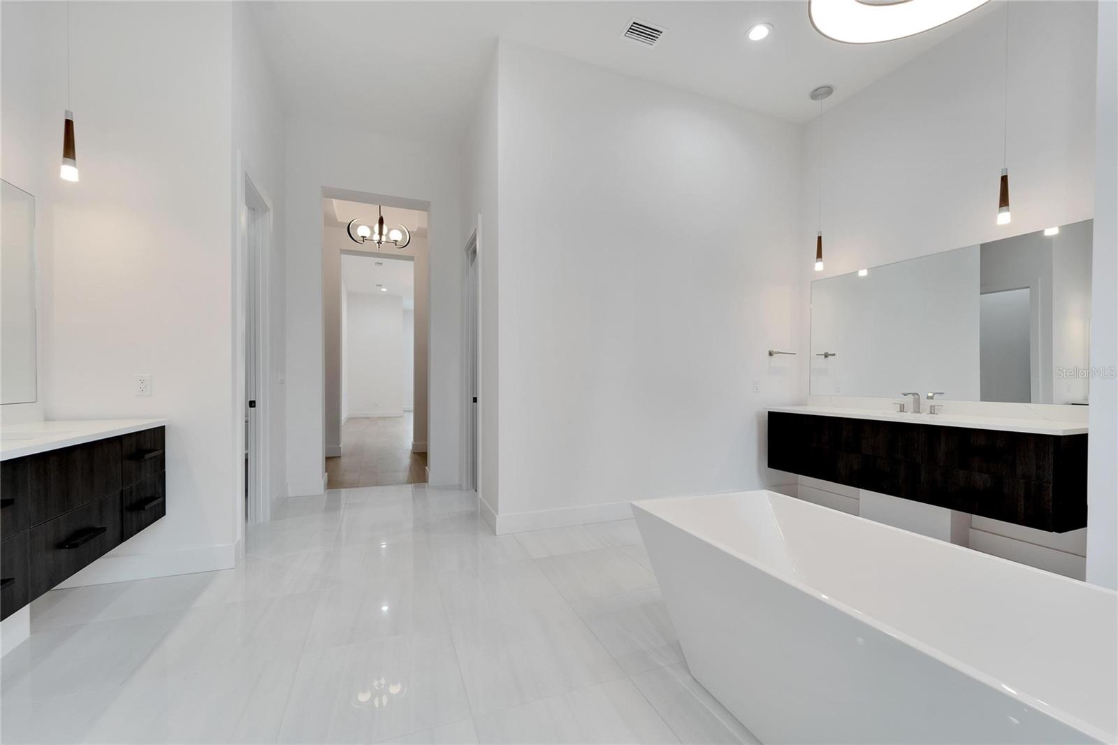 MORRISON COURT - Residential