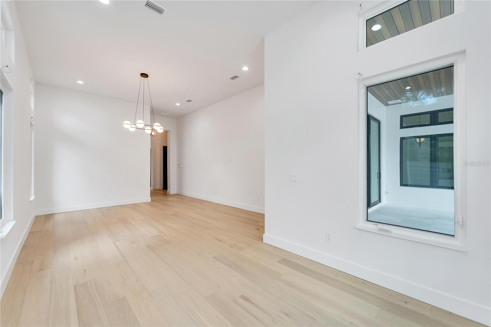 MORRISON COURT - Residential