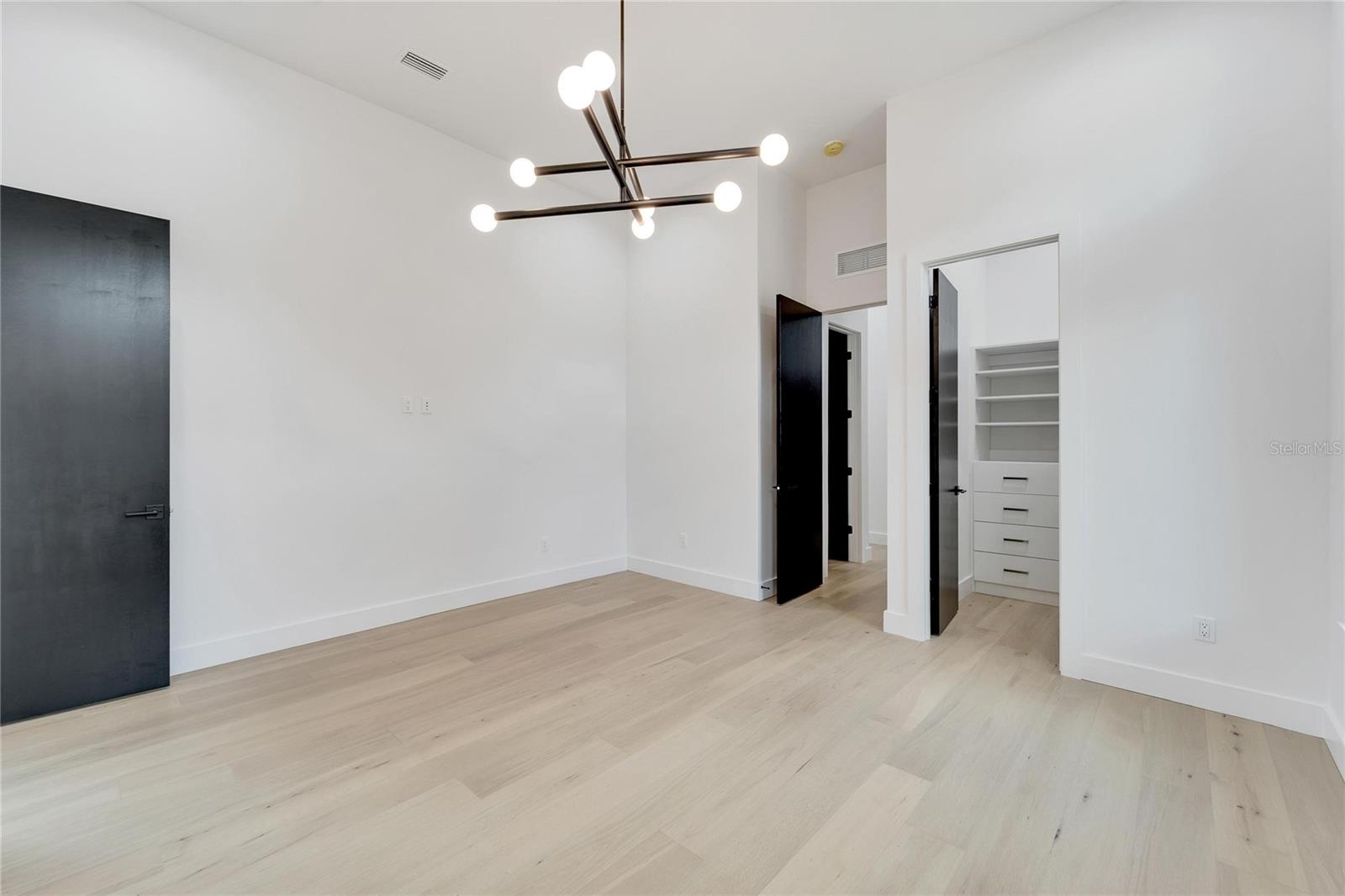 MORRISON COURT - Residential