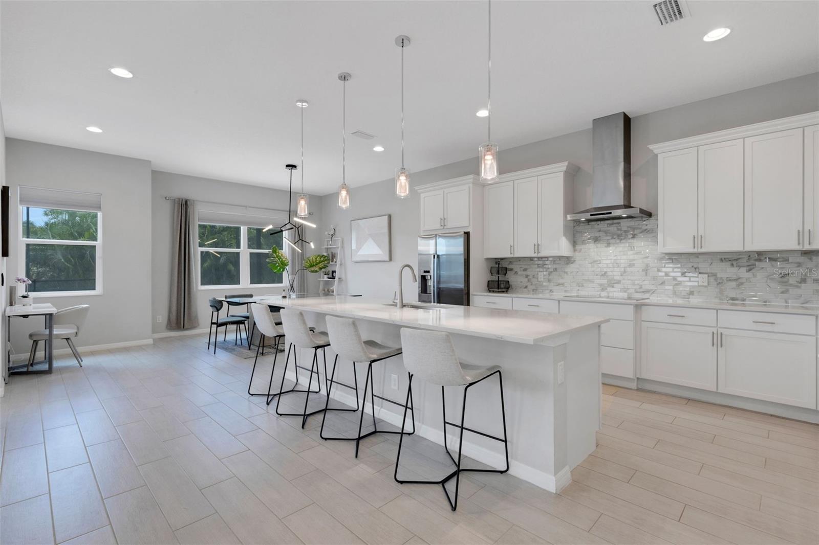 LEGENDS BAY - Residential