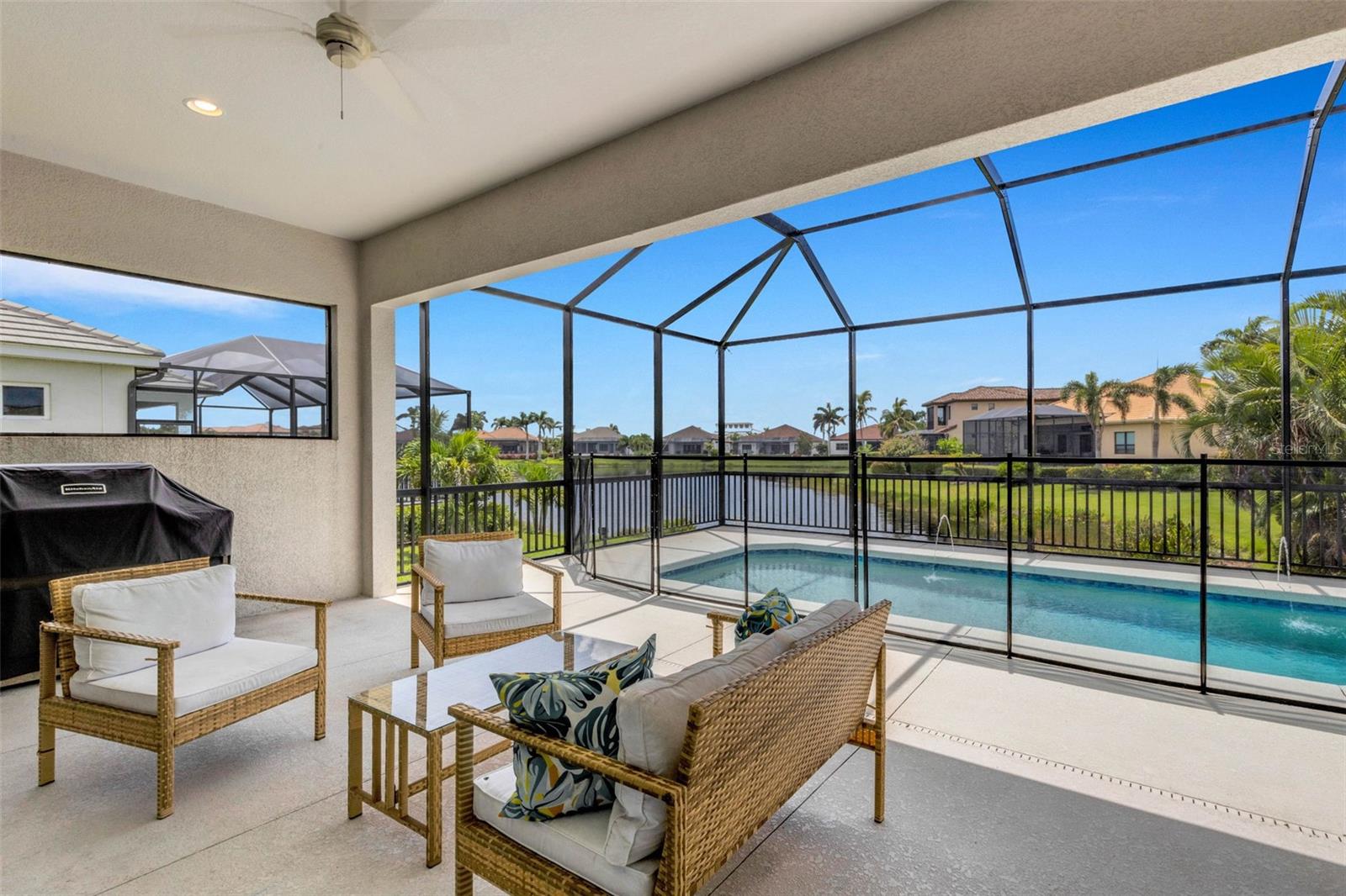 LEGENDS BAY - Residential