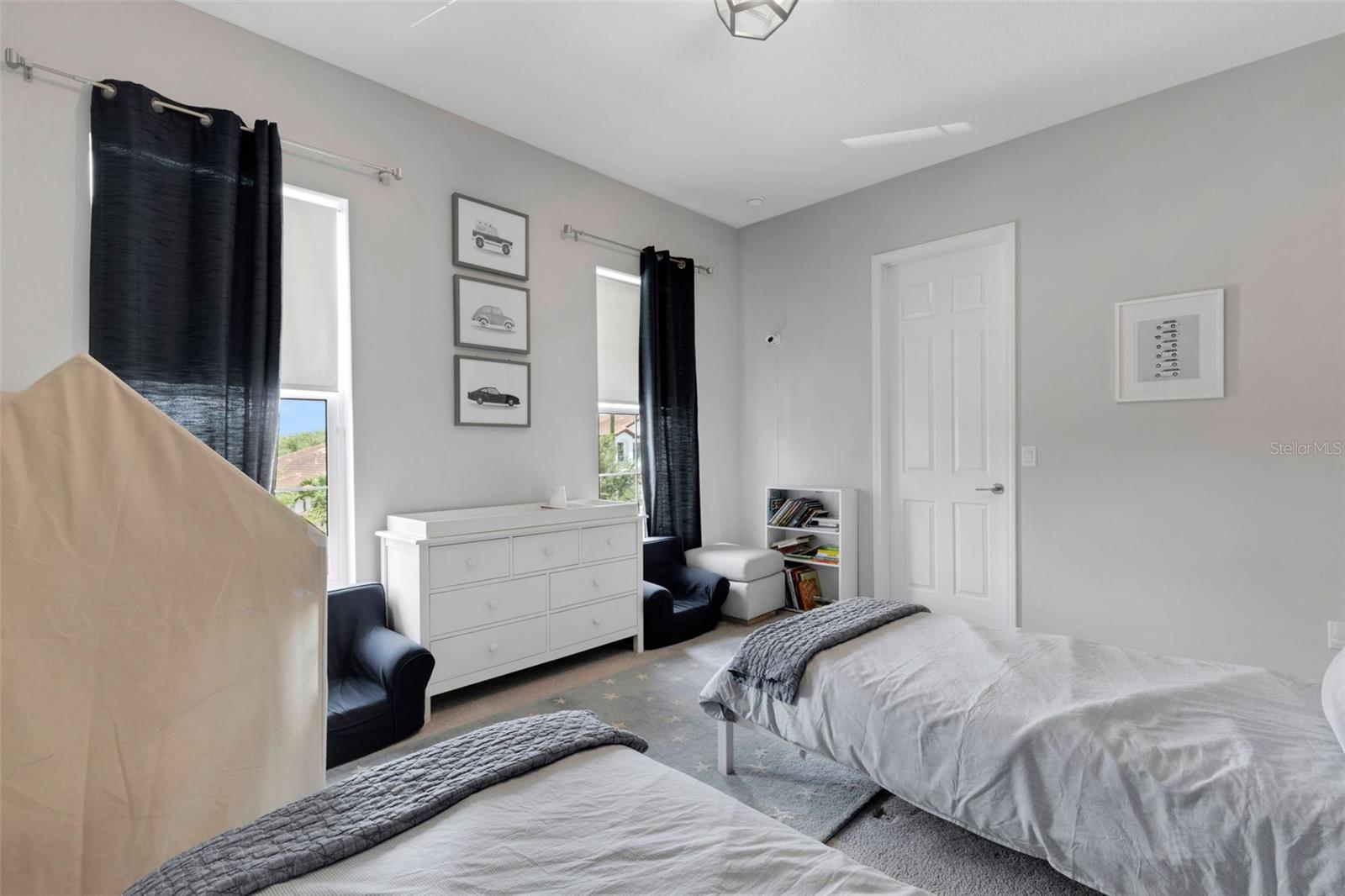 LEGENDS BAY - Residential