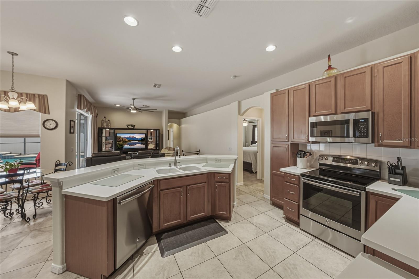 THOUSAND OAKS EAST PH 02 & 03 - Residential