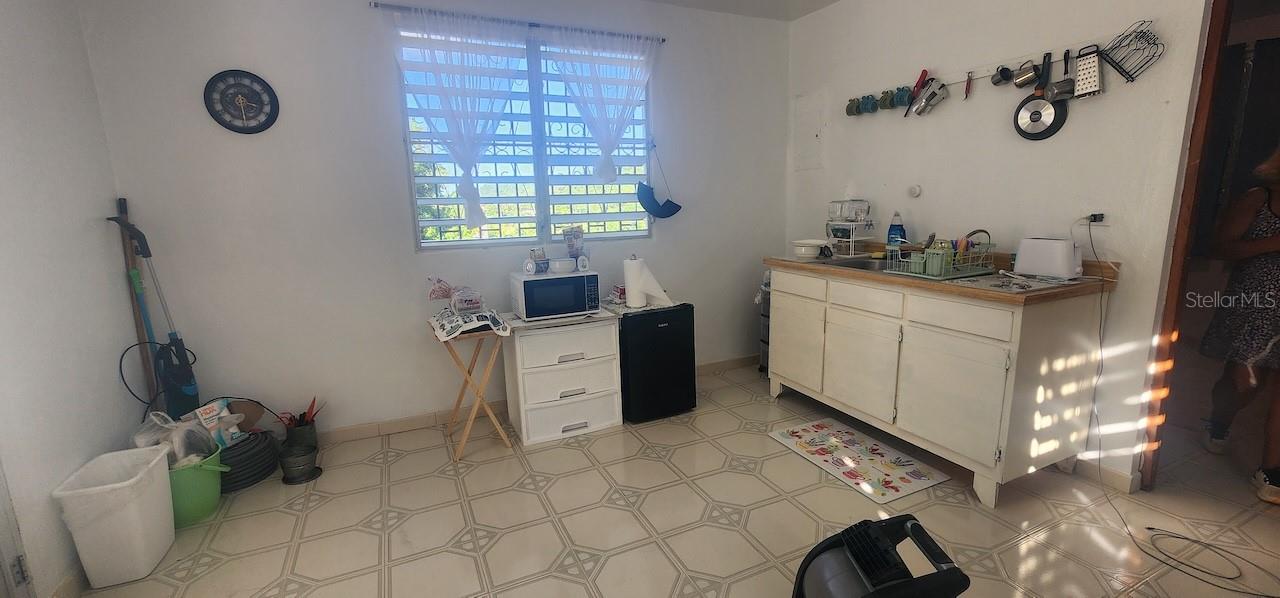 CEDROS WARD - Residential