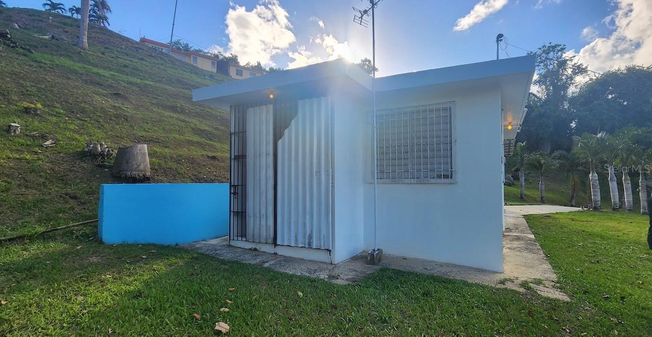 CEDROS WARD - Residential