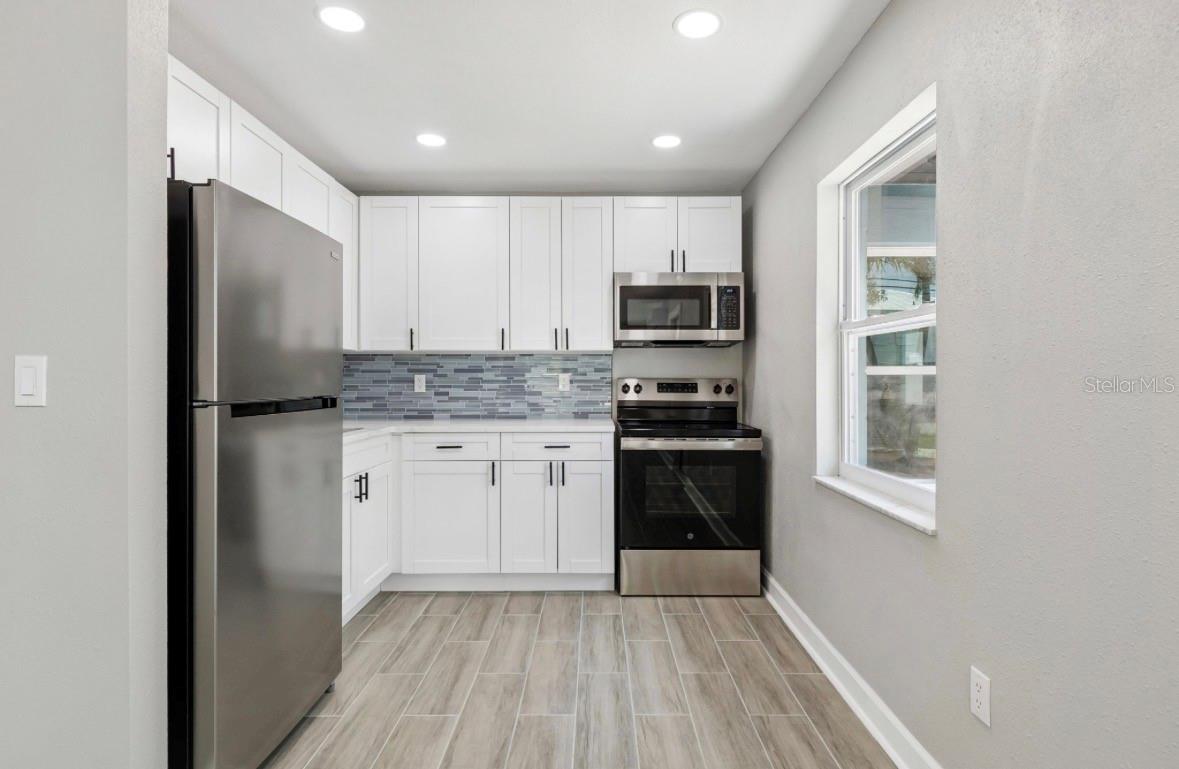 NORTH MADEIRA SHORES - Residential