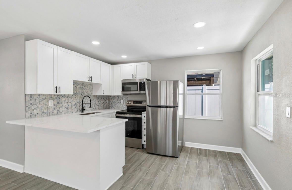 NORTH MADEIRA SHORES - Residential