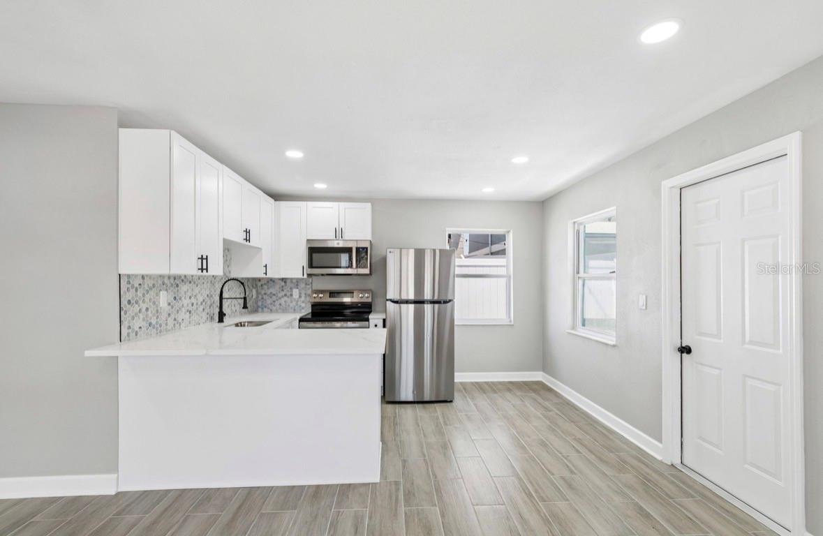 NORTH MADEIRA SHORES - Residential